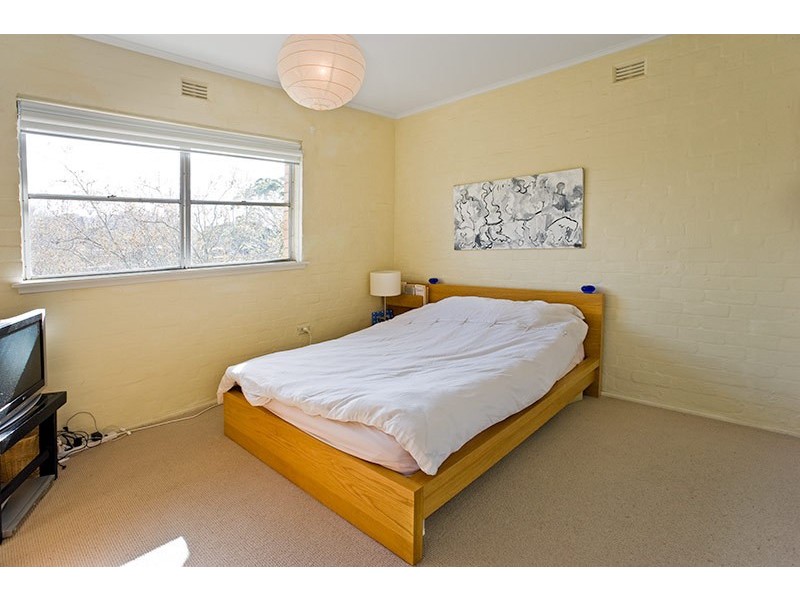 C25/73 O’Shanassy Street, North Melbourne VIC 3051