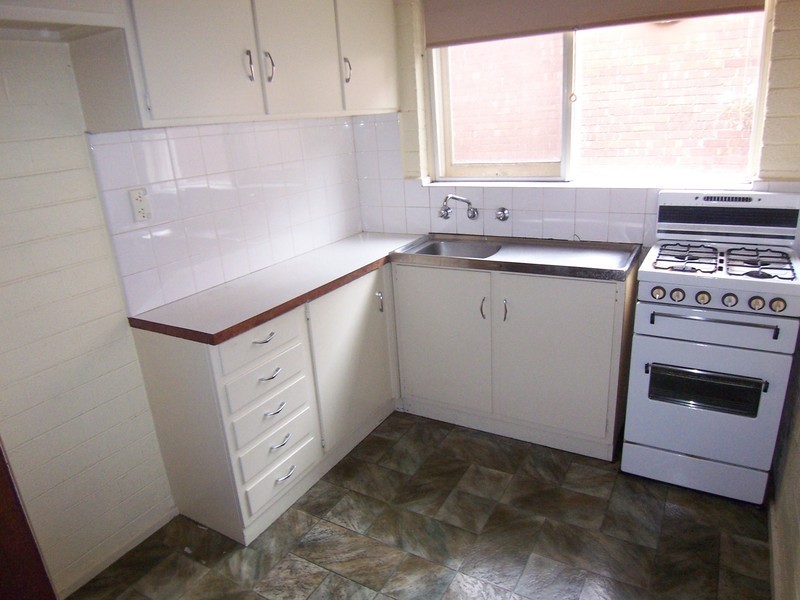 2/48 Farnham Street, Flemington VIC 3031