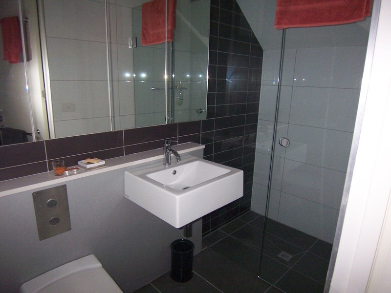 2/225 Adderley Street, West Melbourne VIC 3003