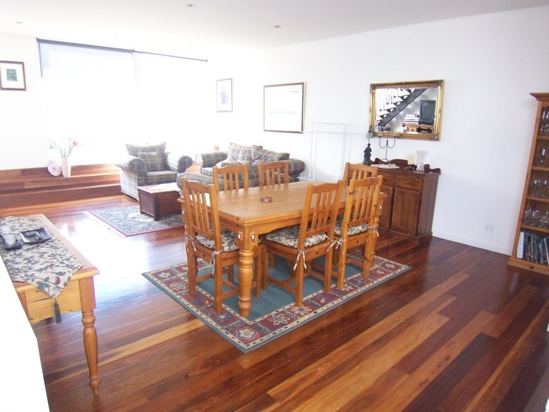 2/225 Adderley Street, West Melbourne VIC 3003