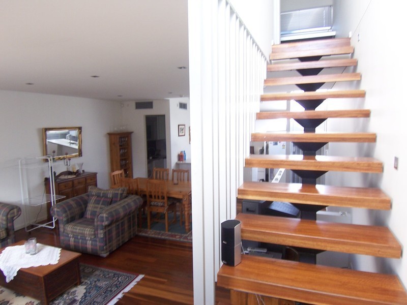 2/225 Adderley Street, West Melbourne VIC 3003