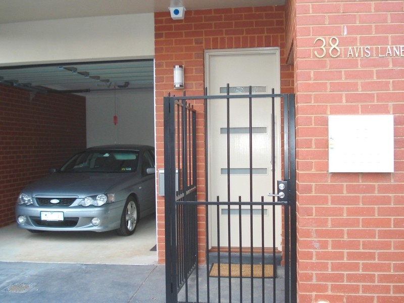 38 Avis Lane, North Melbourne VIC 3051