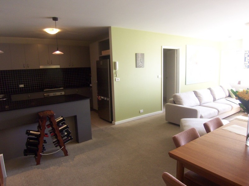 11/2A Baillie Street, North Melbourne VIC 3051