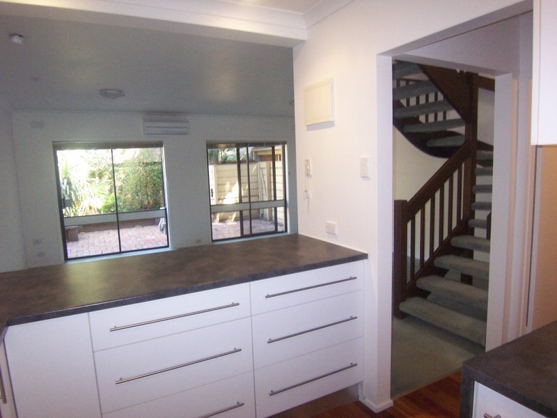 E7/335 Abbotsford Street, North Melbourne VIC 3051