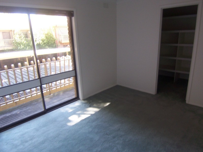 E7/335 Abbotsford Street, North Melbourne VIC 3051