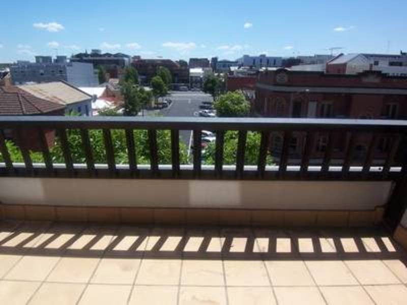 304/24 Cobden Street, North Melbourne VIC 3051