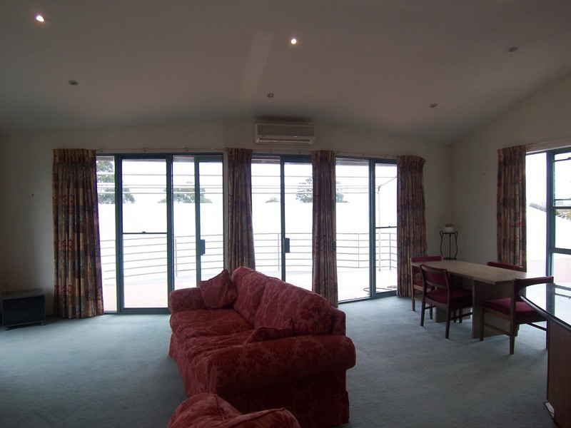 1 Atkin Street, North Melbourne VIC 3051