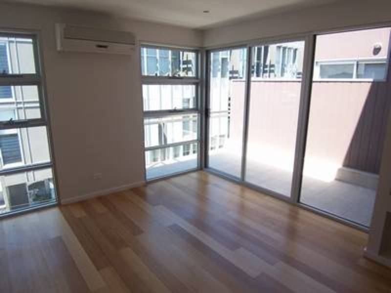 4/37 Little Dryburgh Street (South), North Melbourne VIC 3051