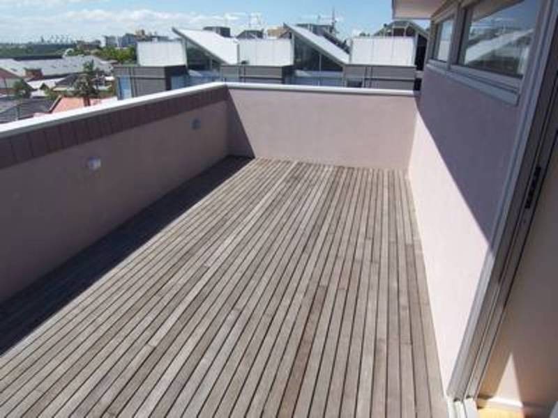 4/37 Little Dryburgh Street (South), North Melbourne VIC 3051