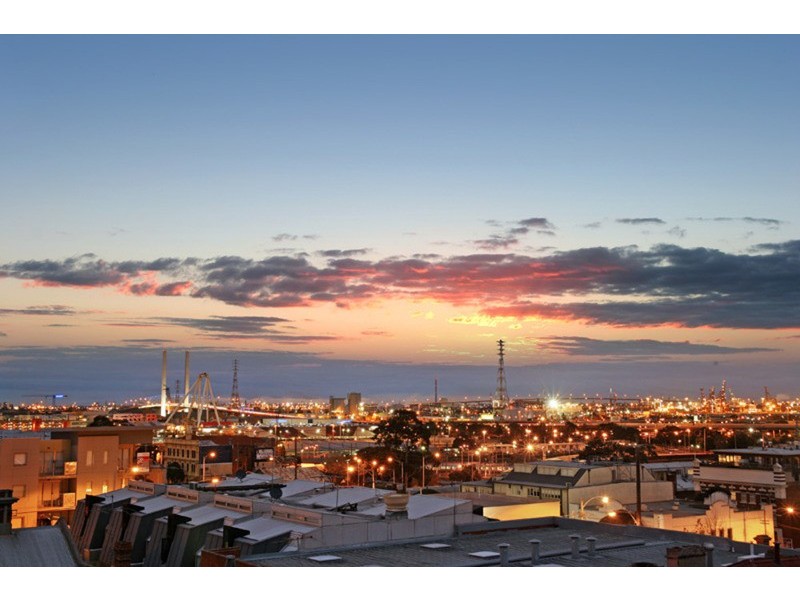 8 Little Dryburgh Street South, North Melbourne VIC 3051