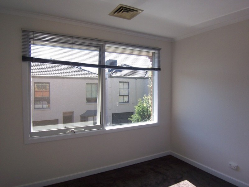 3/248 Dandenong Road, St Kilda East VIC 3183