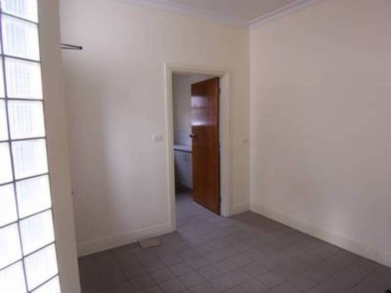 FF/562 Queensberry Street, North Melbourne VIC 3051