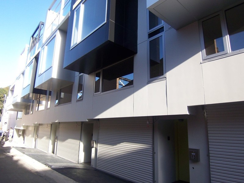 11 Curzon Place, North Melbourne VIC 3051