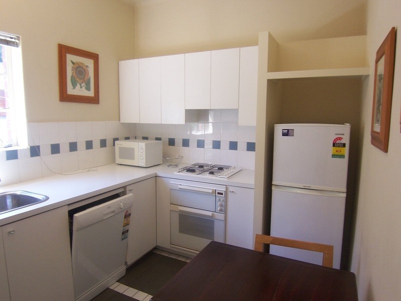 11/84 Grey Street, East Melbourne VIC 3002