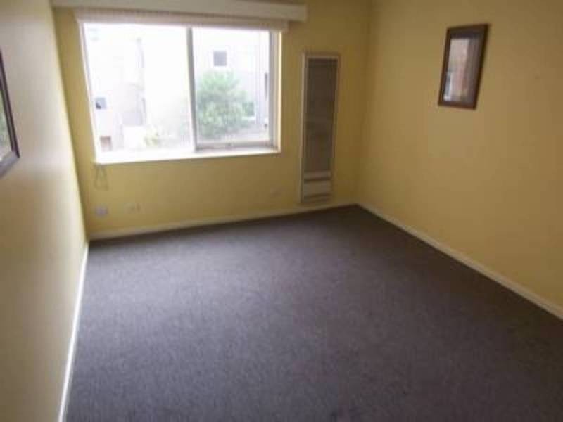 8/10 Lennon Street, Parkville VIC 3052