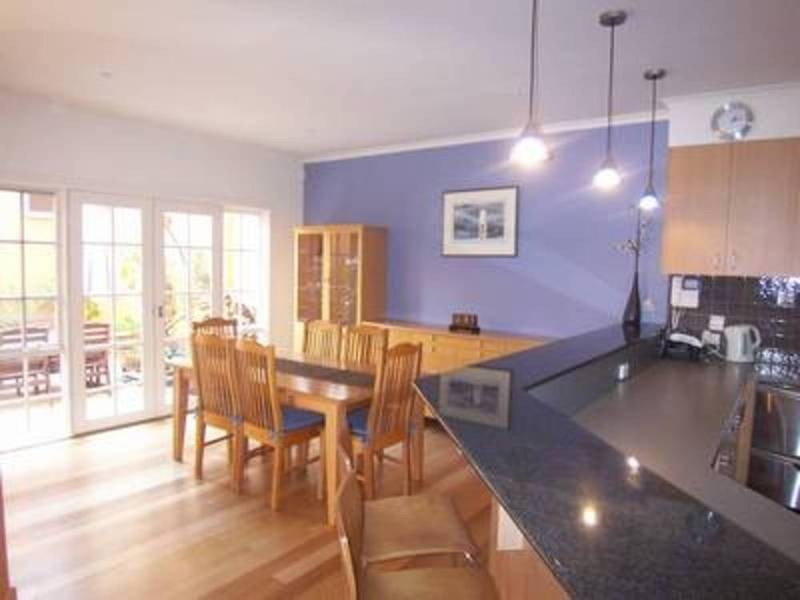 15 Little Dryburgh Street (North), North Melbourne VIC 3051