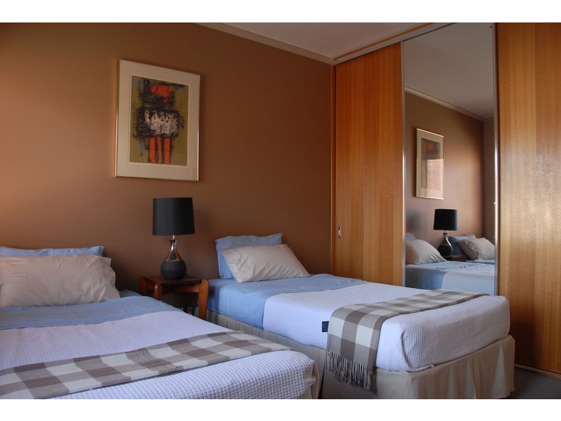 15 Little Dryburgh Street (North), North Melbourne VIC 3051