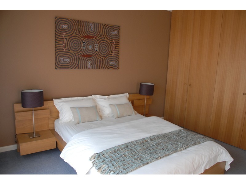 15 Little Dryburgh Street (North), North Melbourne VIC 3051