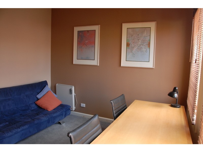 15 Little Dryburgh Street (North), North Melbourne VIC 3051