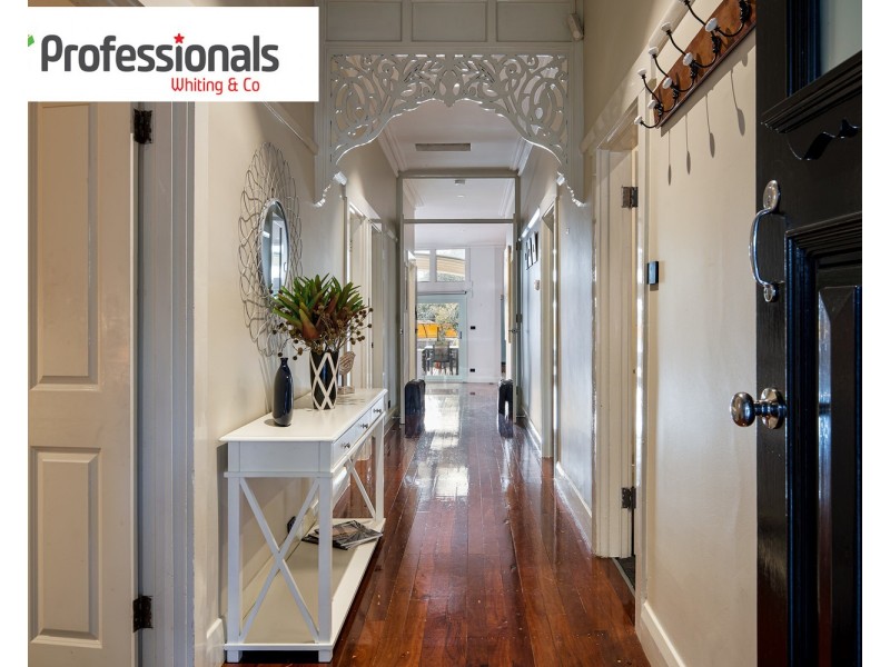 17 Violet Crescent, Brighton East VIC 3187