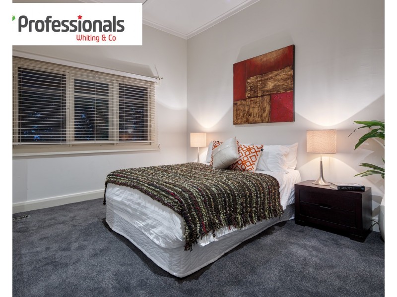 17 Violet Crescent, Brighton East VIC 3187