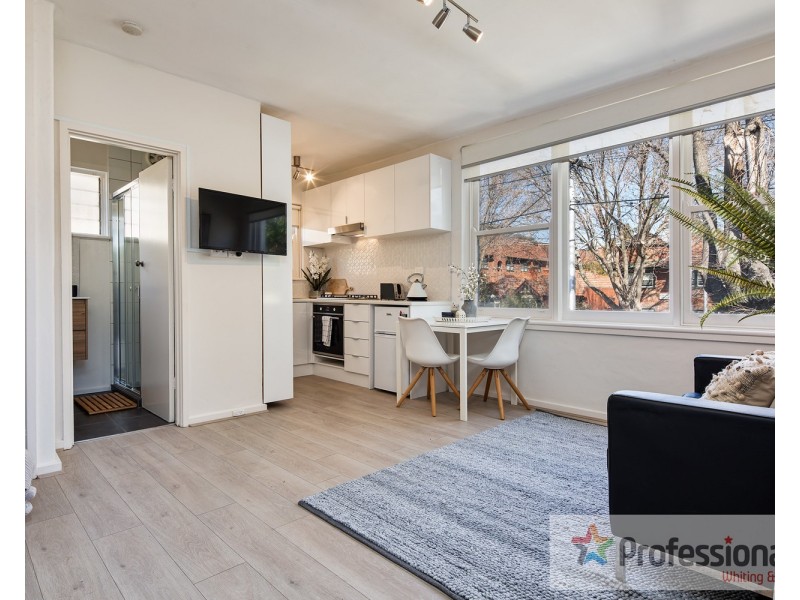 6/4 Park Street, St Kilda West VIC 3182