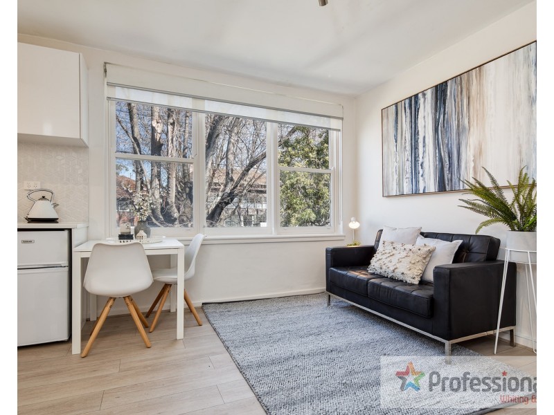 6/4 Park Street, St Kilda West VIC 3182