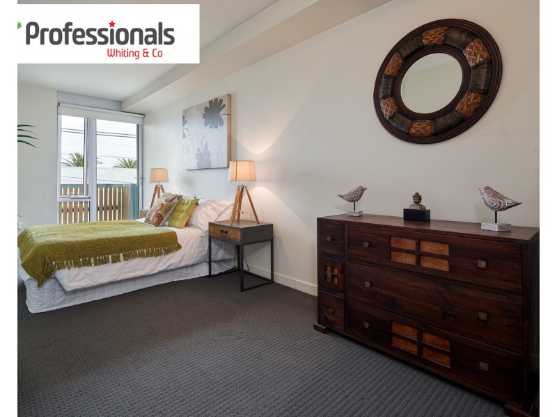 2/64 Fitzroy Street, St Kilda VIC 3182