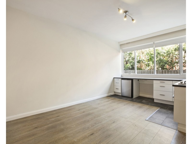 9/116 Inkerman Street, St Kilda East VIC 3183