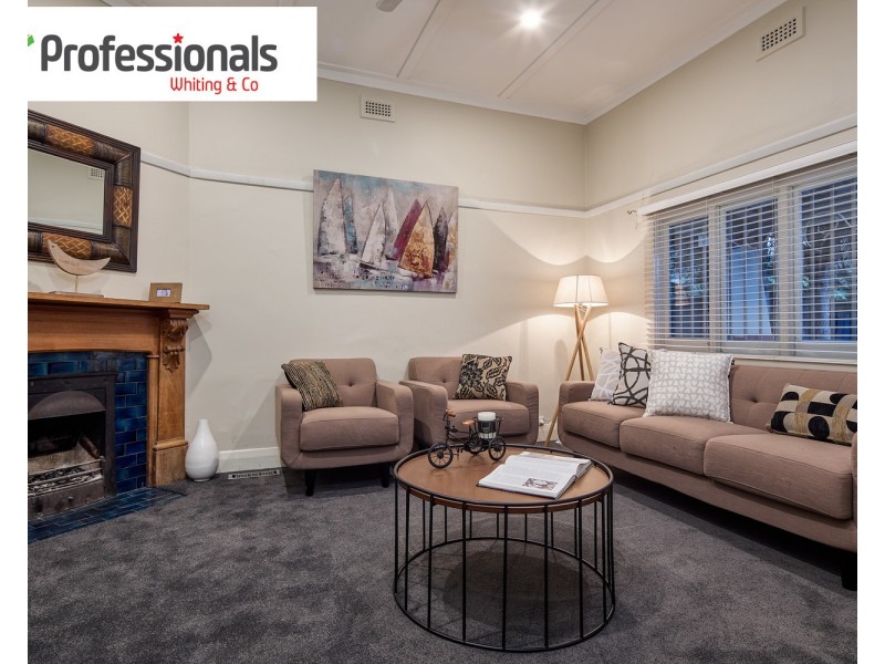 17 Violet Crescent, Brighton East VIC 3187