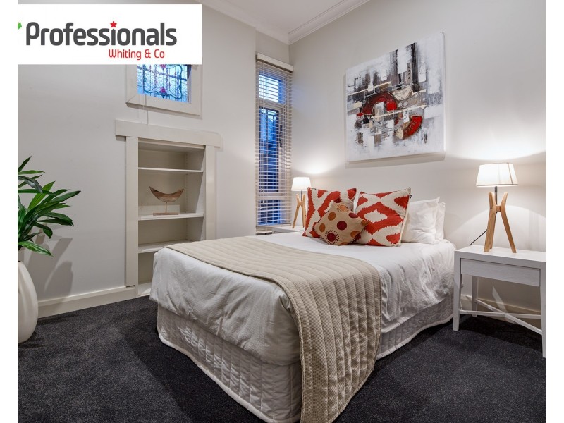 17 Violet Crescent, Brighton East VIC 3187