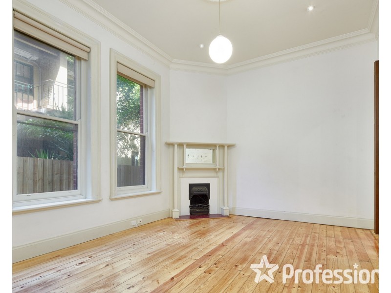 2/33 Grey Street, St Kilda VIC 3182