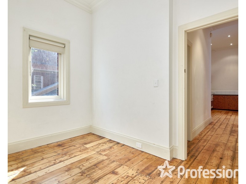 2/33 Grey Street, St Kilda VIC 3182