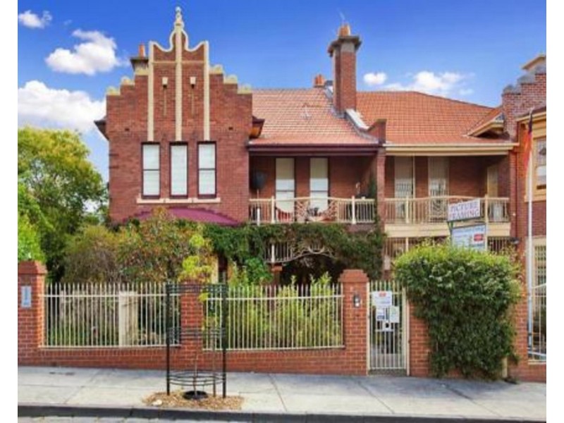 2/33 Grey Street, St Kilda VIC 3182