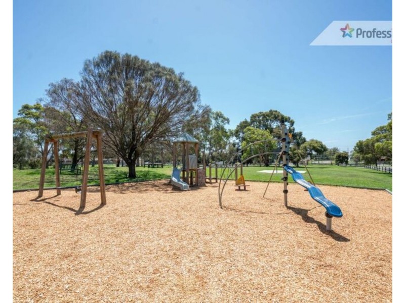 34 Gala Supreme Close, Mordialloc VIC 3195