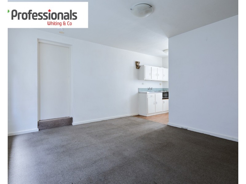 1/2 Dalgety Street, St Kilda VIC 3182