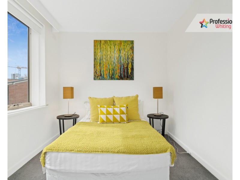 7/1-2 The Esplanade, St Kilda VIC 3182