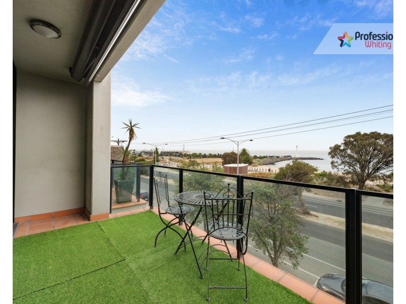 12/21 Marine Parade, St Kilda VIC 3182