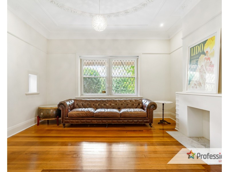 57 Brighton Road, Elwood VIC 3184