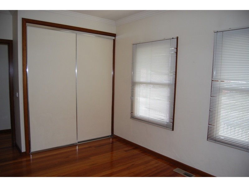 9 Marlborough Street, St Kilda East VIC 3183