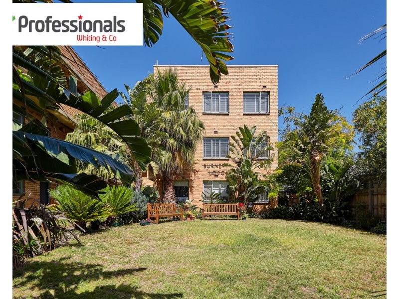 18/11 Burnett Street, St Kilda VIC 3182