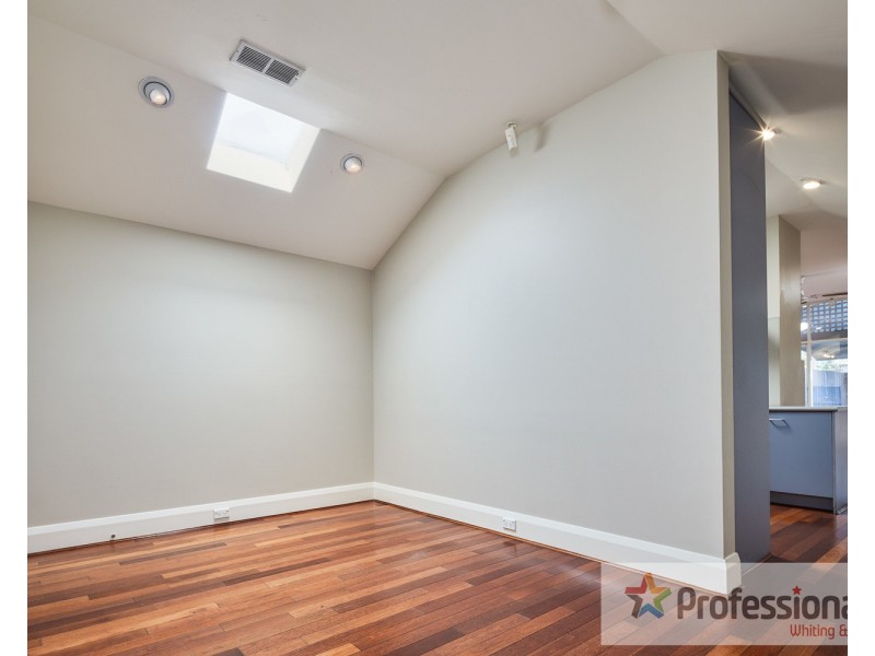 5a Hammerdale Avenue, St Kilda East VIC 3183