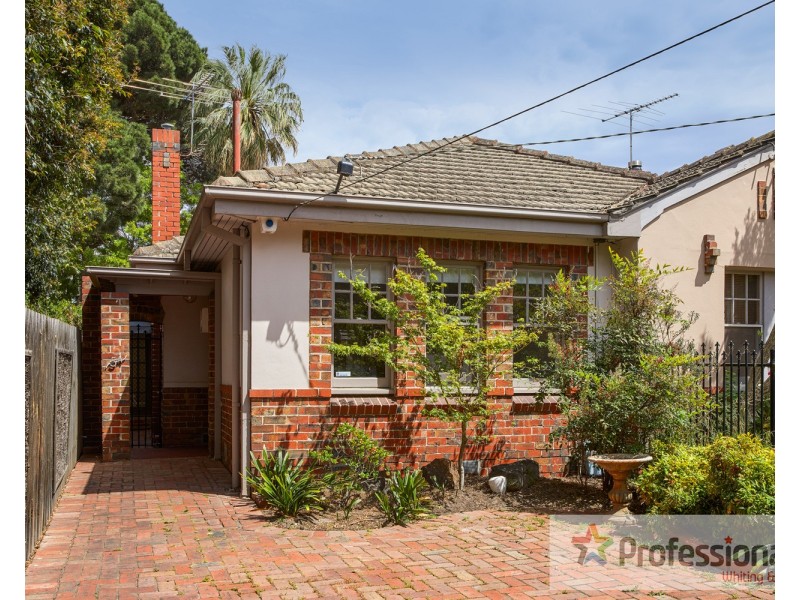 5a Hammerdale Avenue, St Kilda East VIC 3183