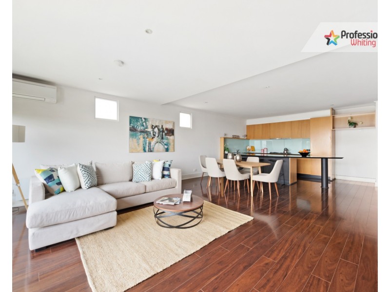 21 Marine Parade, St Kilda VIC 3182