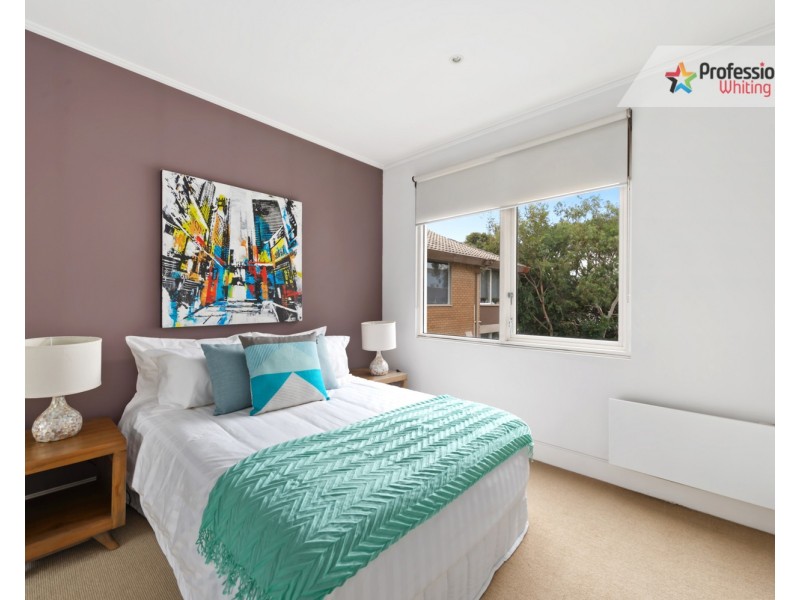 21 Marine Parade, St Kilda VIC 3182