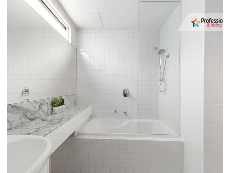 21 Marine Parade, St Kilda VIC 3182