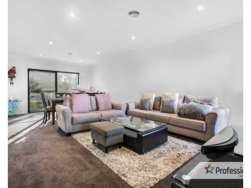 3 Edinburgh Circuit, Bundoora VIC 3083