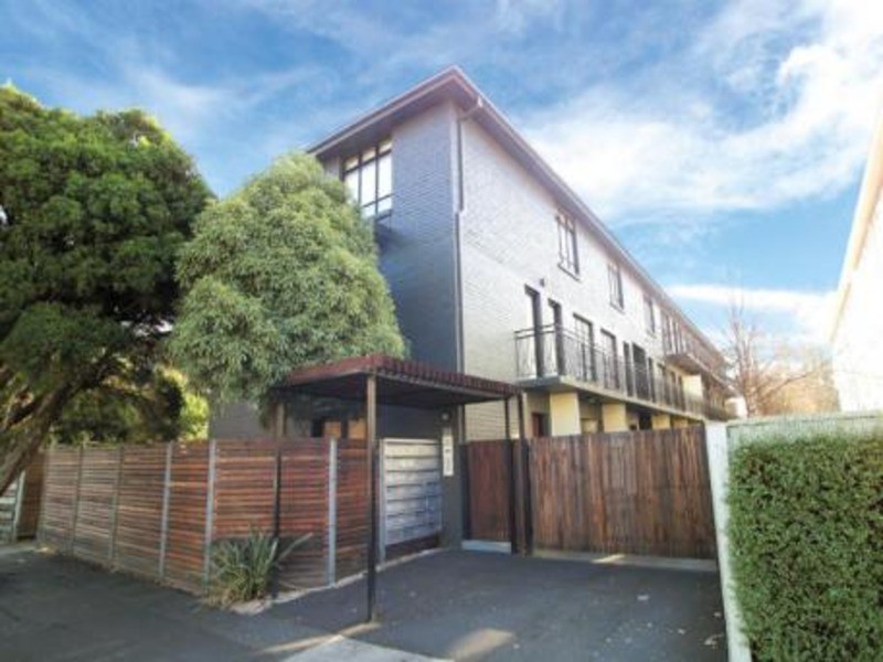 8/131 Glenhuntly Road, Elwood VIC 3184