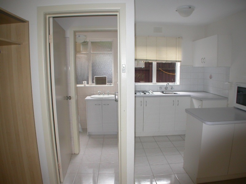 8/131 Glenhuntly Road, Elwood VIC 3184