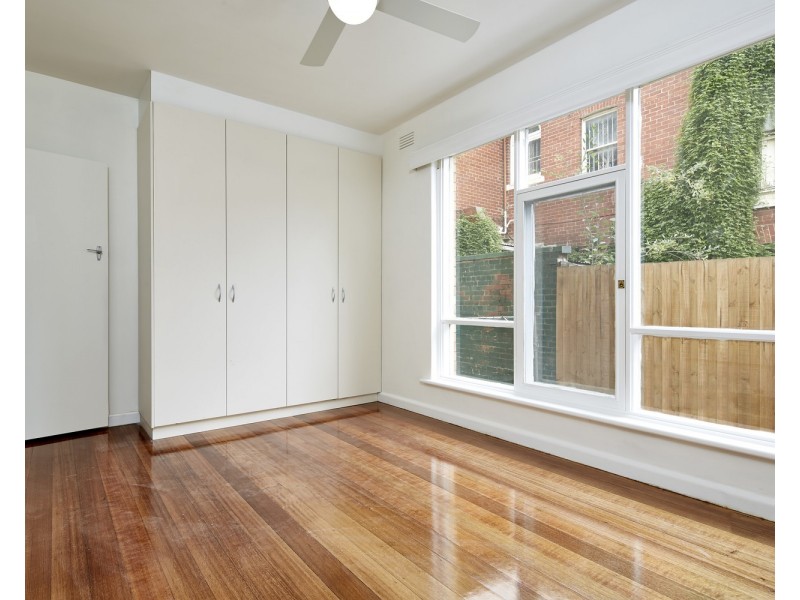 3/10 Acland Street, St Kilda VIC 3182